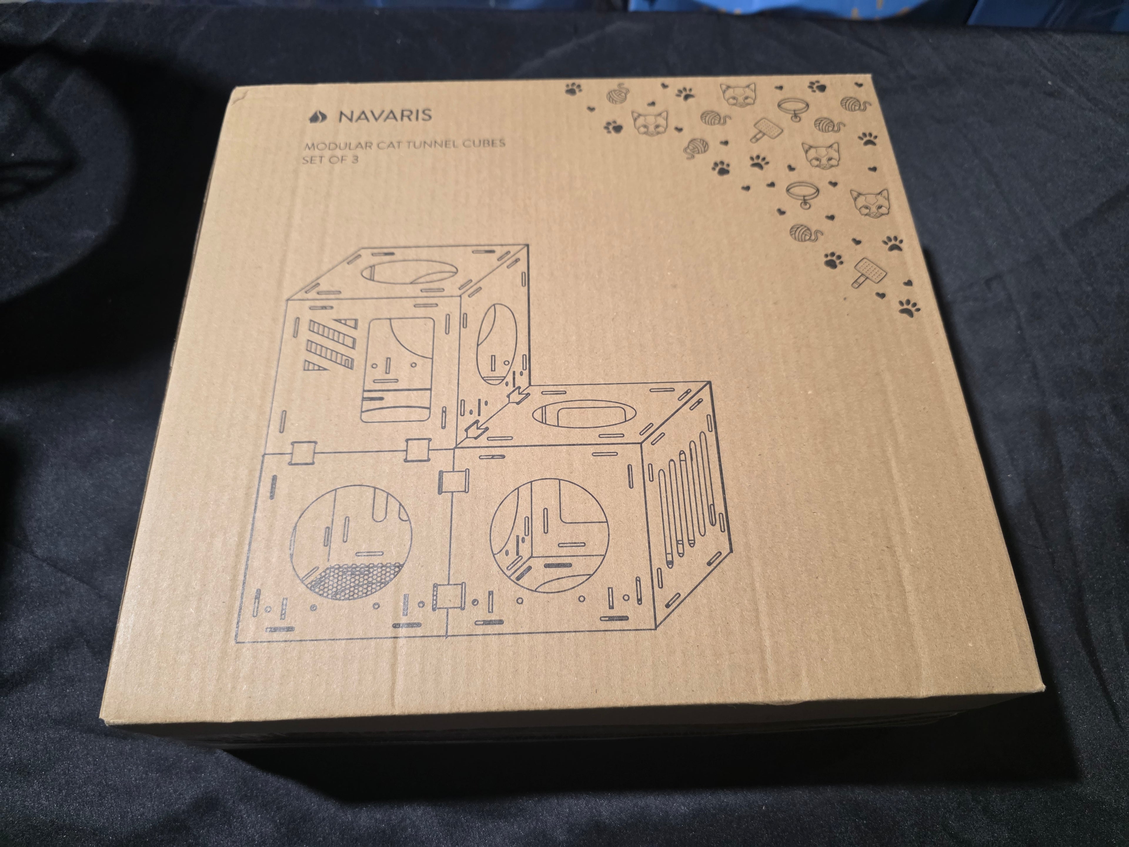 Navaris Modular Cardboard Cat House - DIY Corrugated Cardboard Configurable Play Tower Condo for Small Cats, Kittens, Rabbits - 3 Cubes - Retail $31.99