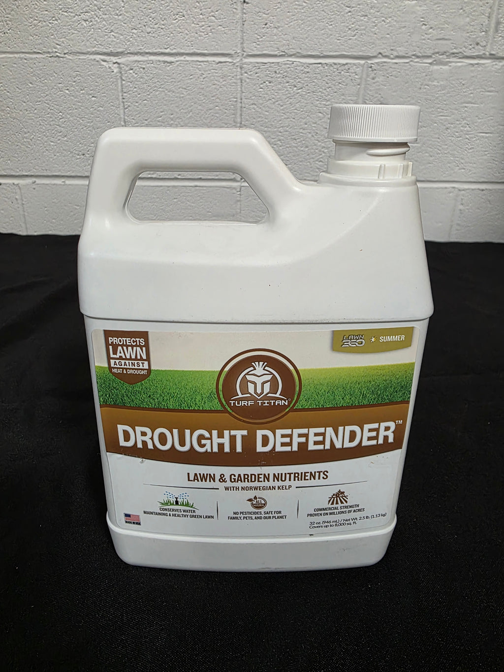 Turf Titan Drought Defender, Advanced Garden Soil Hydration and Lawn Care Shield, 32 oz- Retail $32.99