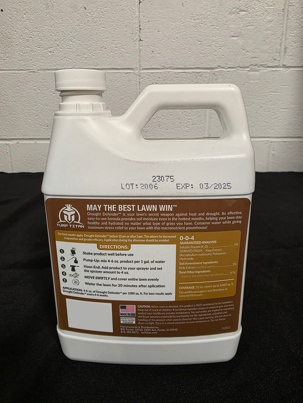 Turf Titan Drought Defender, Advanced Garden Soil Hydration and Lawn Care Shield, 32 oz- Retail $32.99