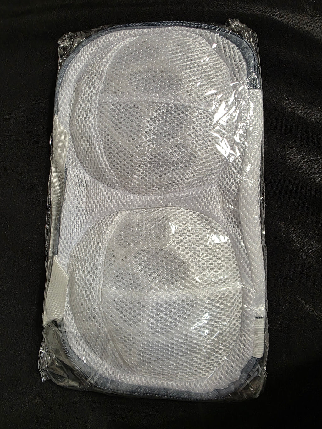 2 Pcs Bra Washing Bags for Laundry,Lingerie Bags with 3D Skeleton for Washing Machine，Fits All Cups AntiDeformation Bra Washing Bag with Zipper,Grey - Retail $8.99