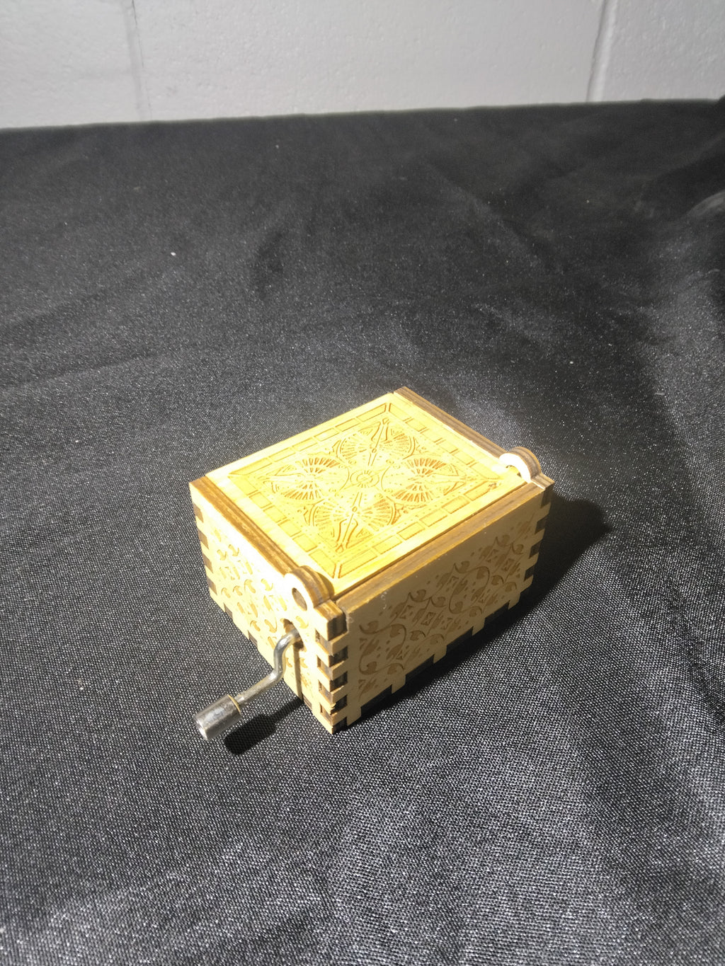 You are My Sunshine Music Box Hand Crank Vintage Musical gift from Grandma to Granddaughter Nice Gift on Birthday Thanksgiving Day Easter Christmas Anniversary - Retail $12.99