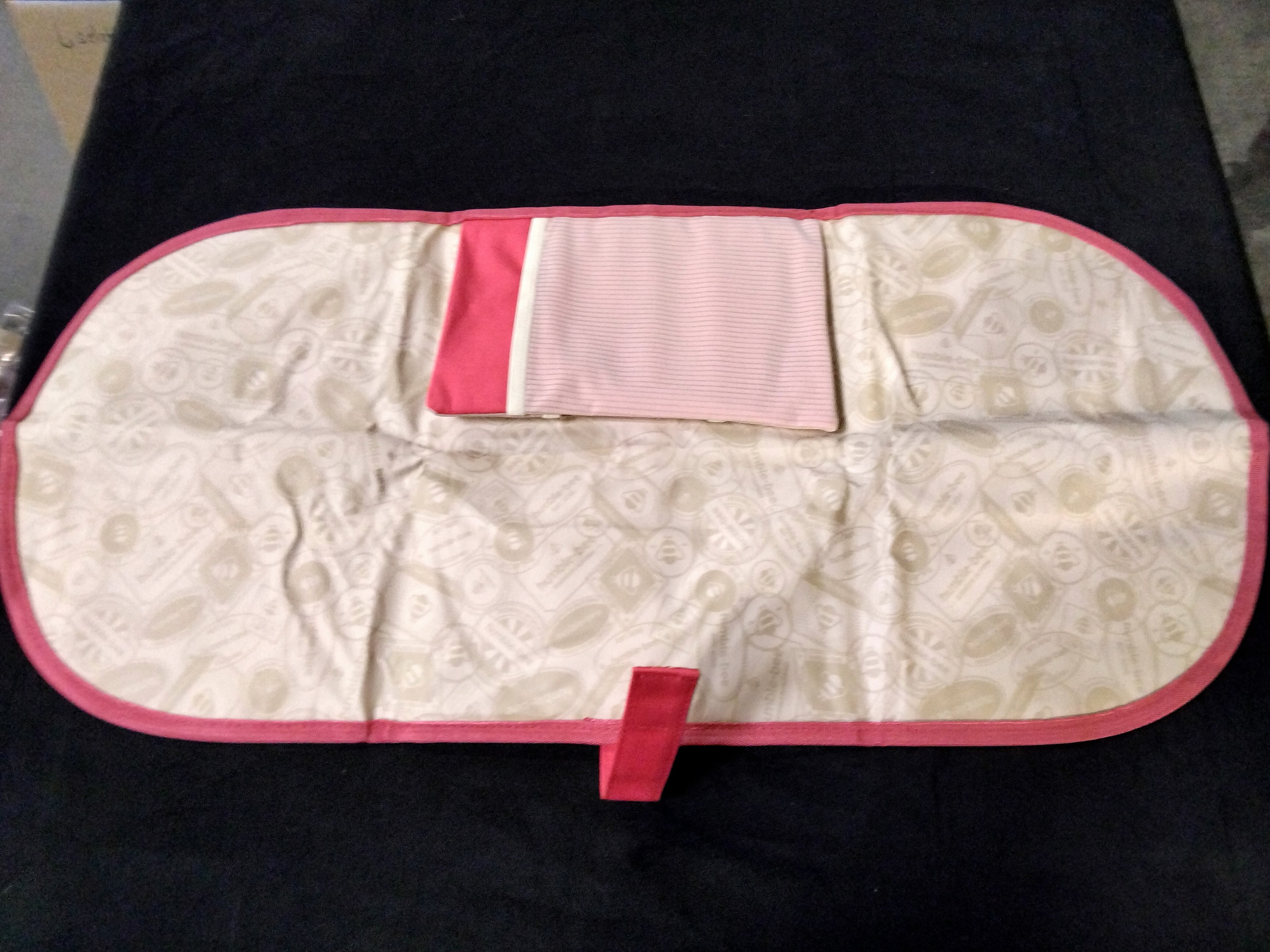 Navaris Baby Changing Mat Portable - Slim Lightweight & Foldable Baby Change Mat - Water Repellent Travel Changing Mat with Pockets - Folding Mat for Clean Diaper Changes - Coral - Retail $2.99
