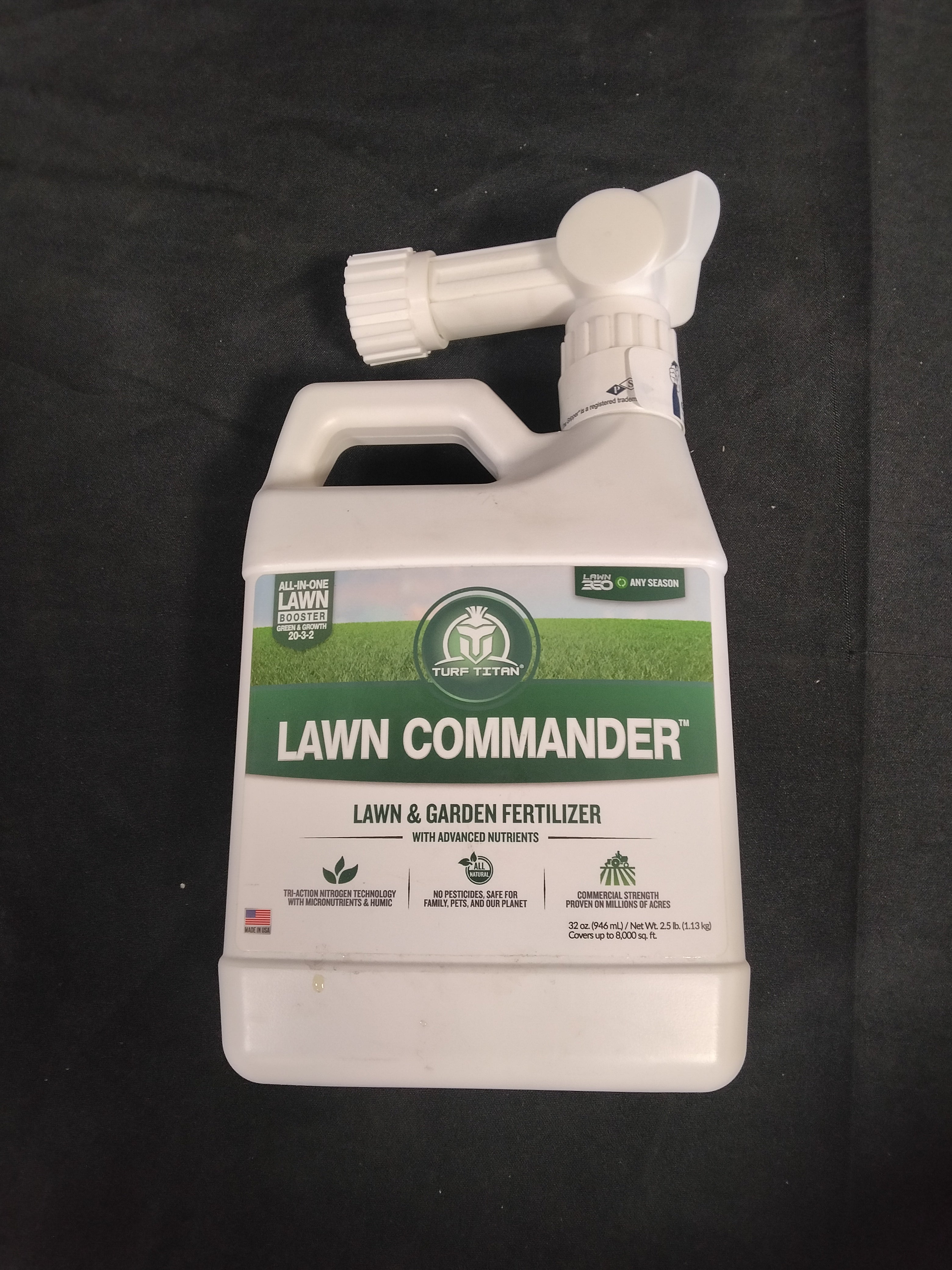 Turf Titan Lawn Commander with Hose, Lawn Fertilizer for Lawn Care, 32 oz - Retail $32.99