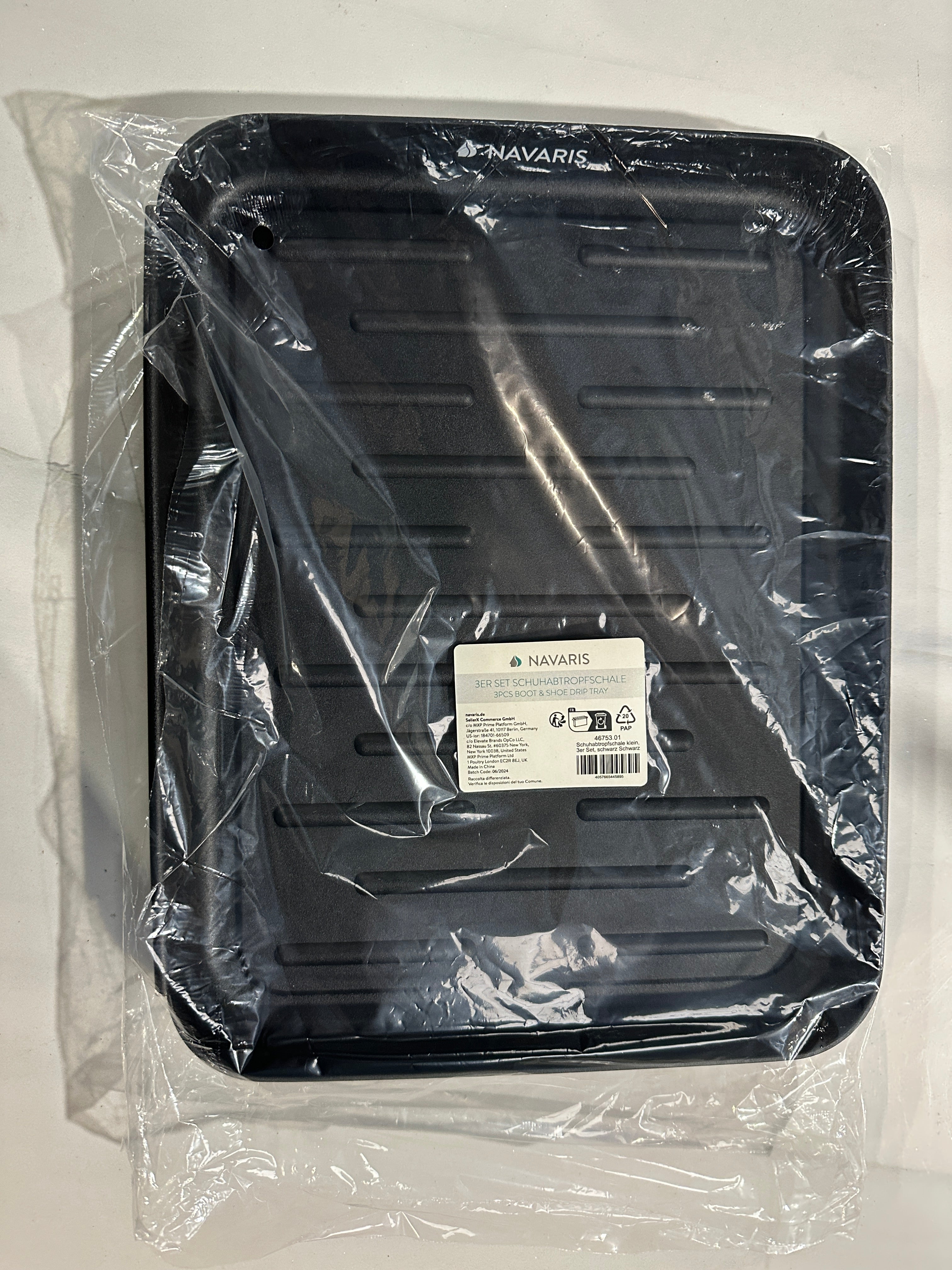 Navaris Set of 3 Shoe Drip Trays - Multi-Purpose Boot Tray for Rain Boots, Winter Boots, Sneakers. Suitable for Indoor and Outdoor Use in All Seasons. Color: Black - Retail $20.99